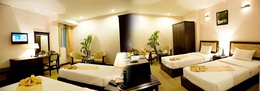 phòng ngủ khách sạn phải được thiết kế rất đẹp với đầy đủ tiện nghi và đảm bảo được diện tích căn phòng.