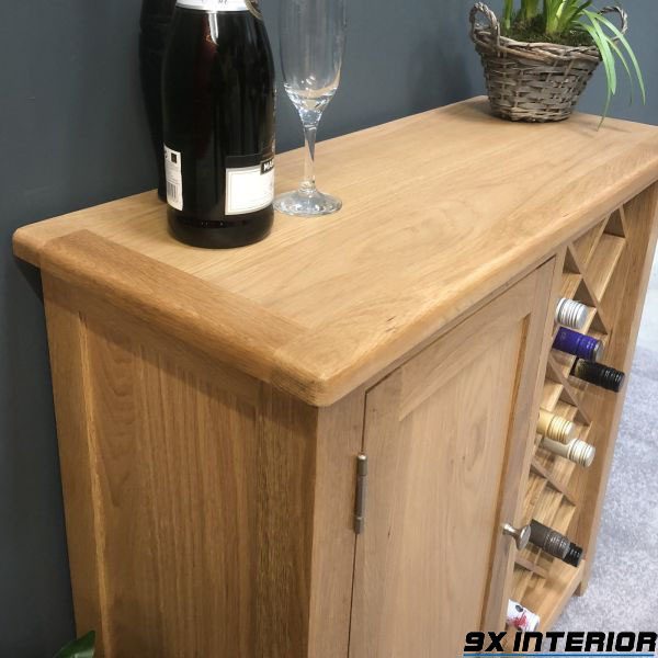 Tủ rượu gỗ sồi thiết kế theo phong cách truyền thống